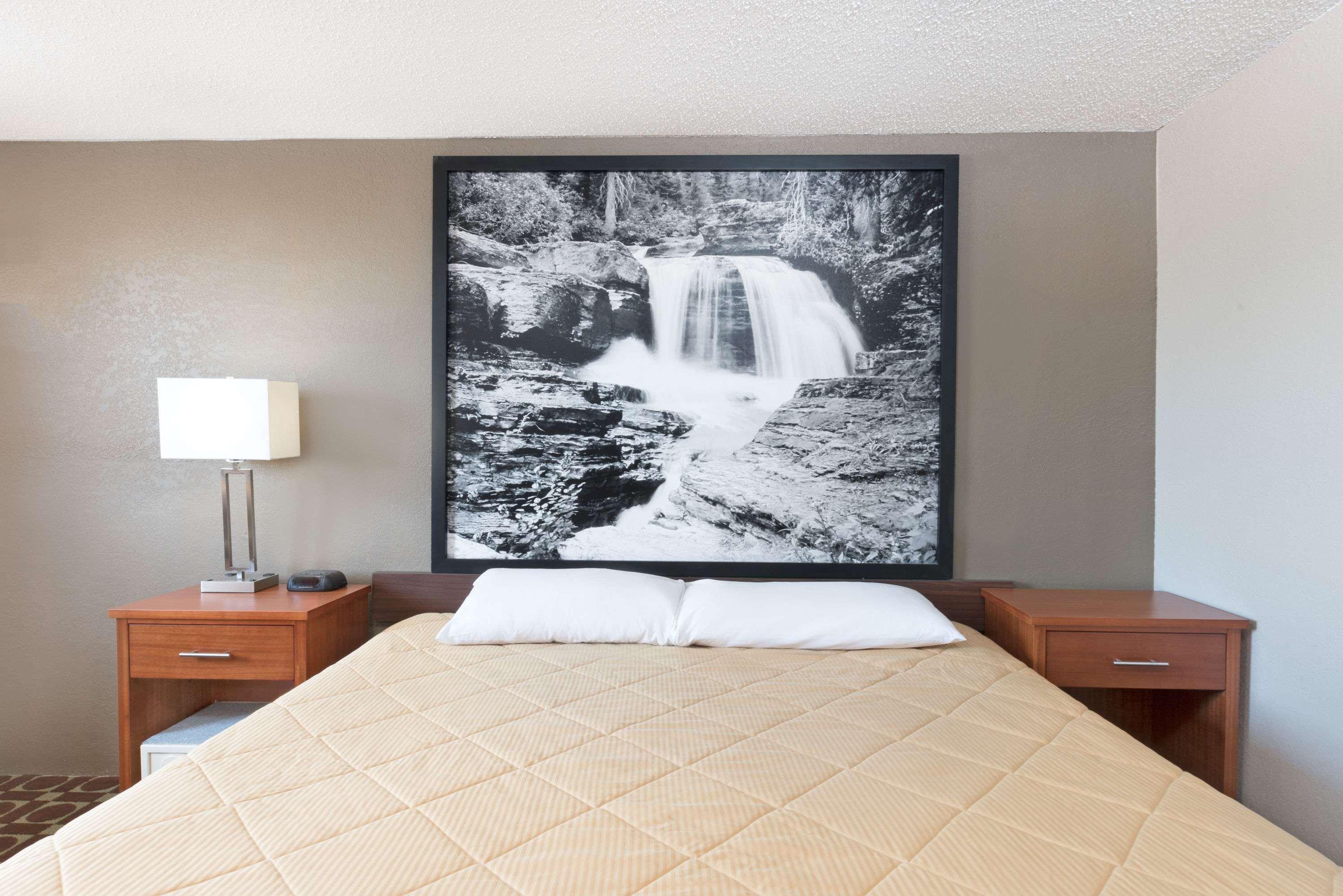 Super 8 By Wyndham Miles City Dış mekan fotoğraf